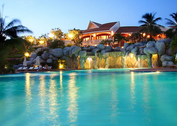 Phu & 5* Phan Thiết